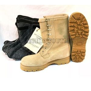 GENUINE U.S. MILITARY ISSUE COLOR: Boots w/ PAIR OF BOOTIES